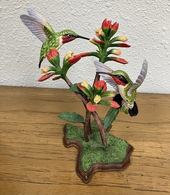 The Danbury Mint  Texas Jewels  Hummingbirds Sculpture by Bob Guge