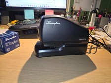 Swingline Optima 50 Electric Stapler 48209 – 120V US/Canada Spec + 5000 Staples