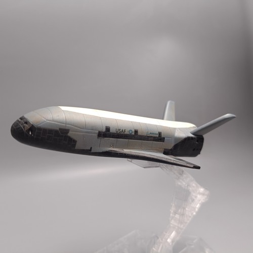 1/72 Scale X-37B Space Plane Orbital Test Vehicle Finished Model Collectible Toy - Picture 6 of 15
