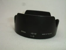 Nikon HB-32 HB 32 hood for DX Nikkor AF-S 18-70 18-105mm 18-140mm VR 18-135 lens