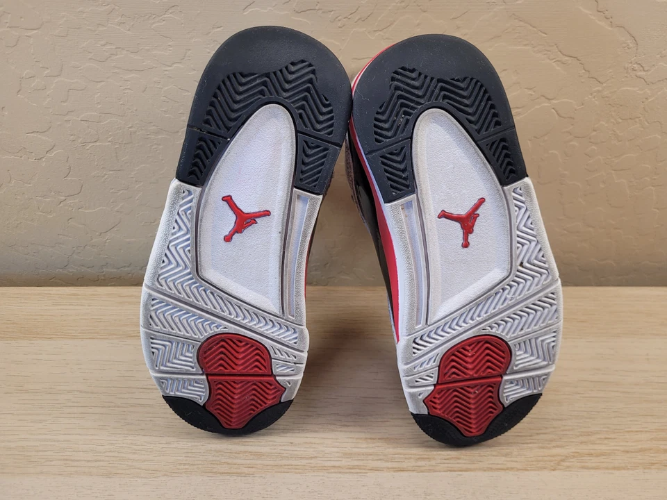 Nike Jordan Two3 Blanco Negro Rojo Tenis Zapatos Juveniles 4Y DV1360-162 Foto 3 de 4