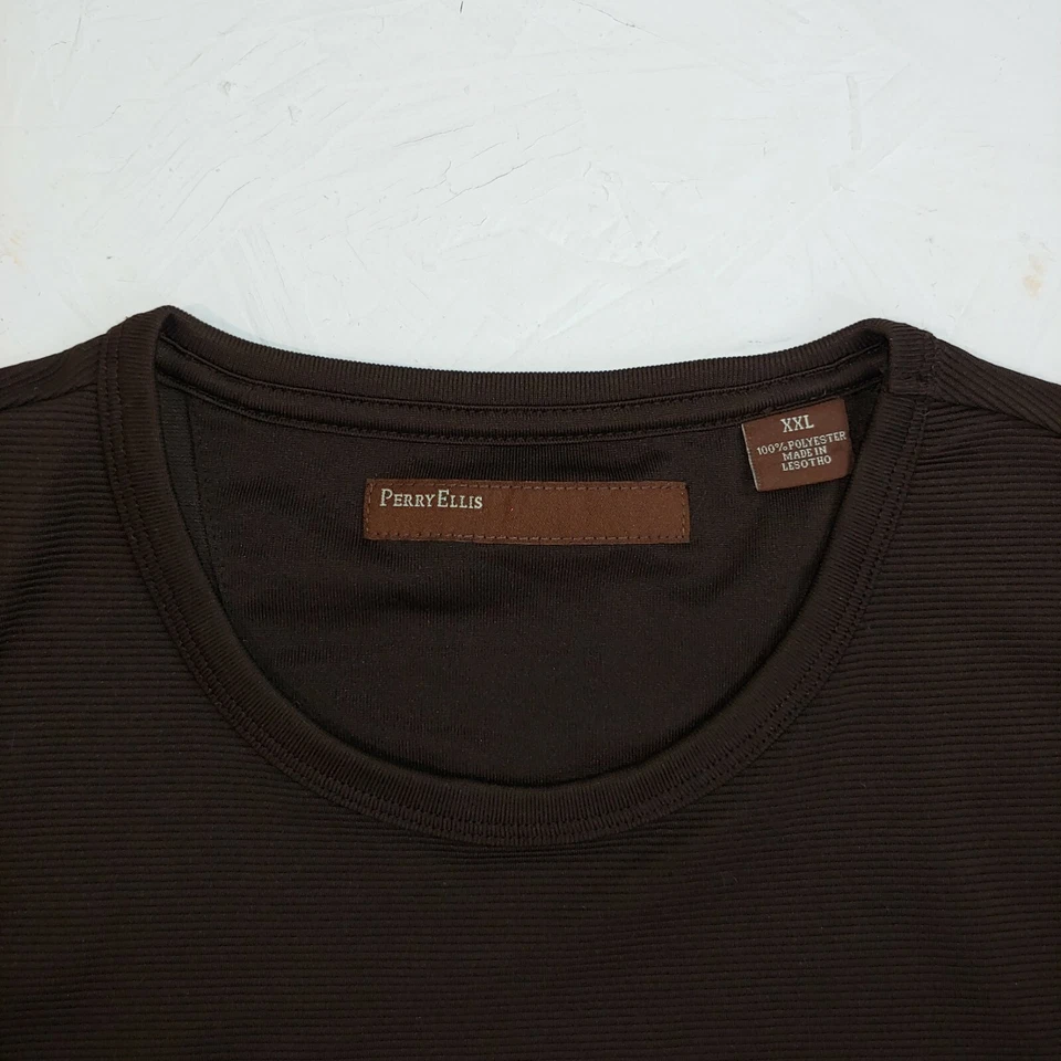 Perry Ellis T-shirt size XXL polyester casual shirt - Image 4 of 4