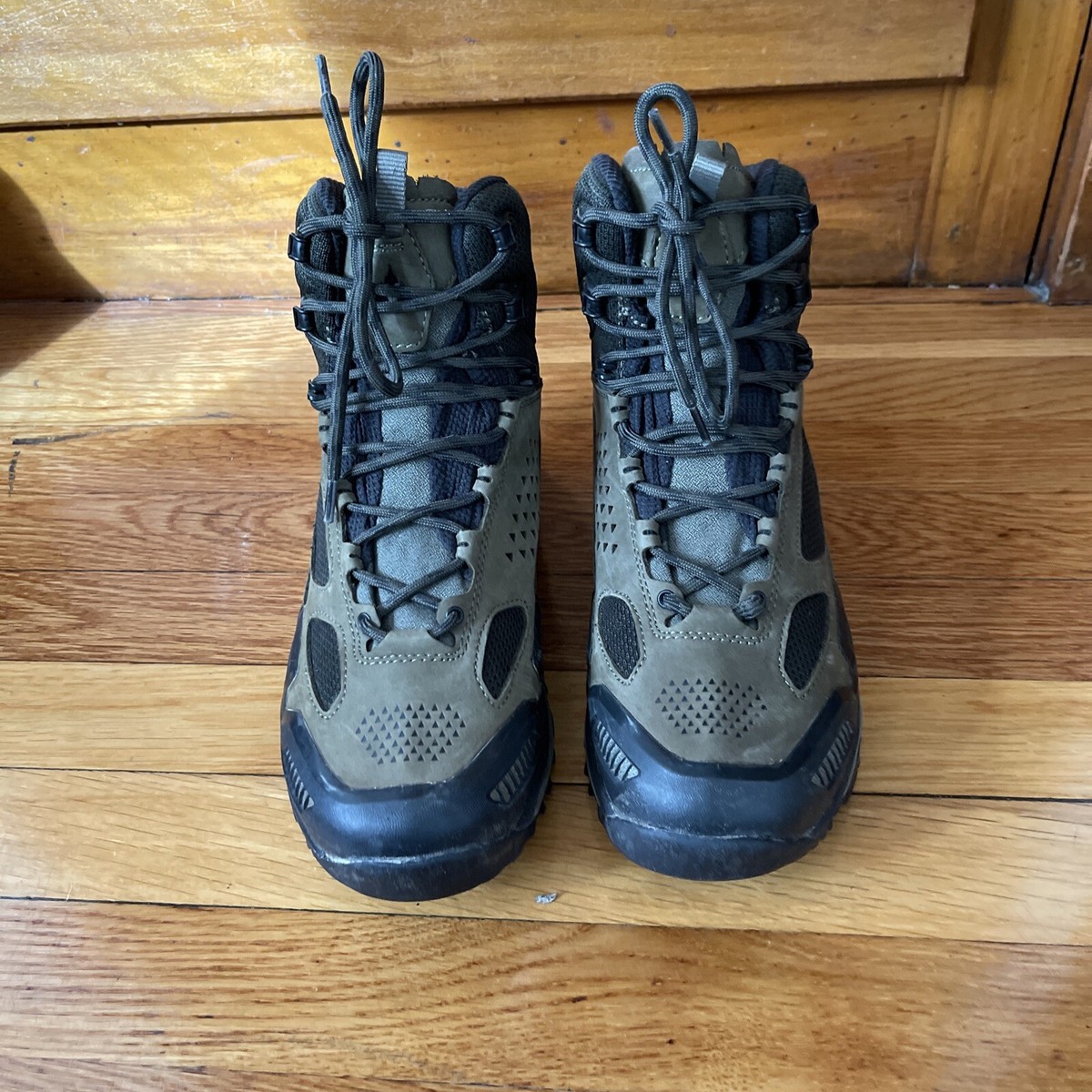 Vasque Mens 7038 Breeze AT Hiking Boot Size 8.5 M Vasque Breeze AT Waterproof Hiking Boots 7038 Men main image 4