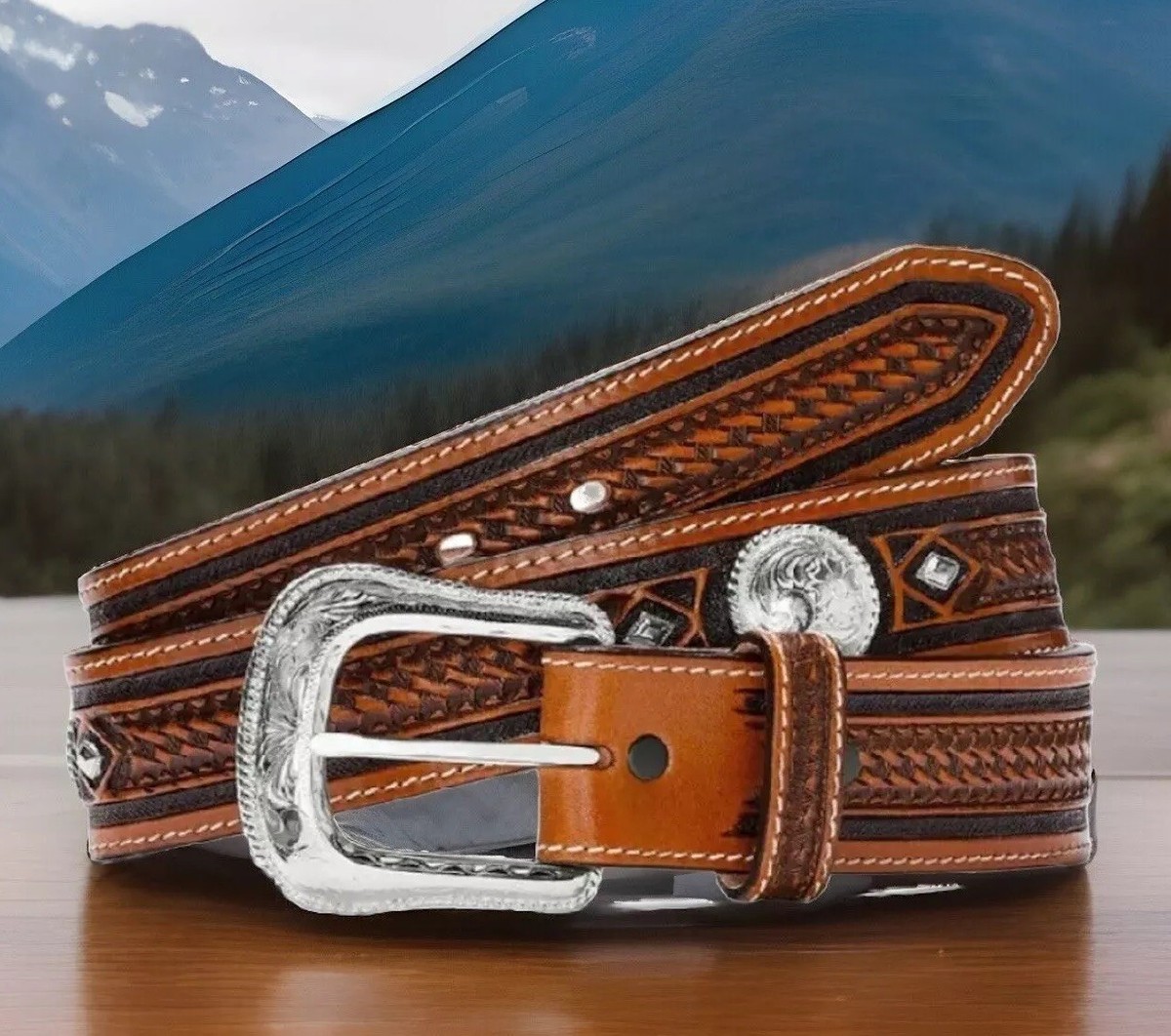 Vintage Tony Lama Tooled Leather Western Belt | USA Cowgirl Rodeo, 30 Vintage Tooled Leather and Cow Hair Tony Lama Western Belt  main image 3