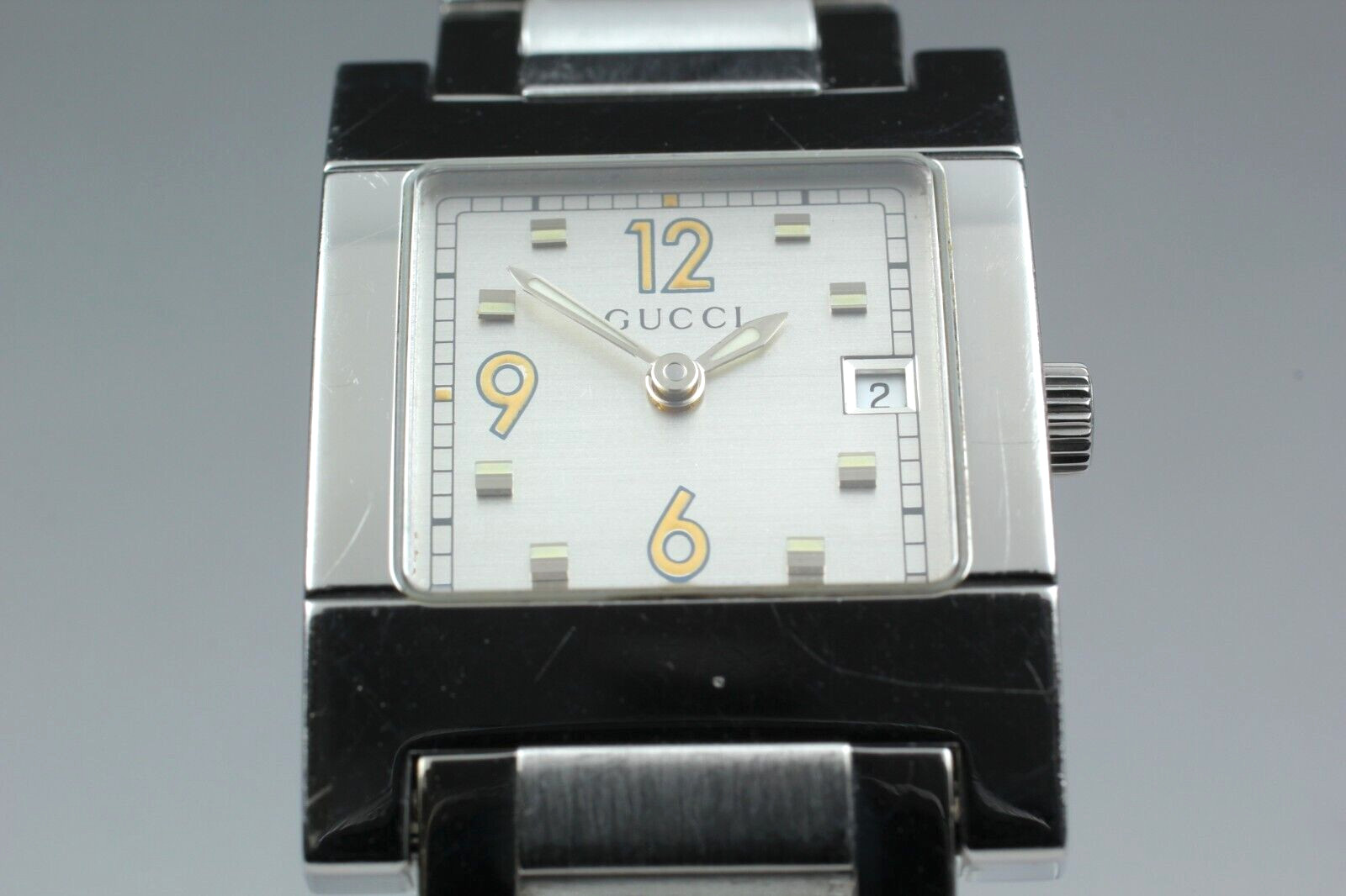 【NEAR MINT】 Gucci 7700L Quartz Square Silver White Dial Women's Watch From JAPAN thumbnail 4