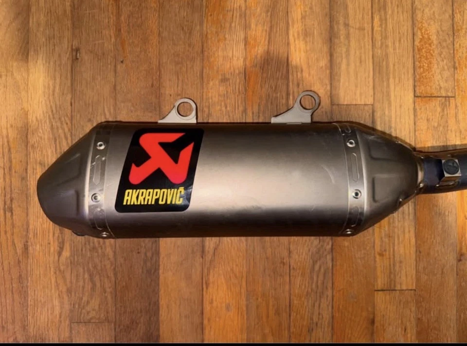 Akrapovic Slip-On Exhaust - Image 3 of 4