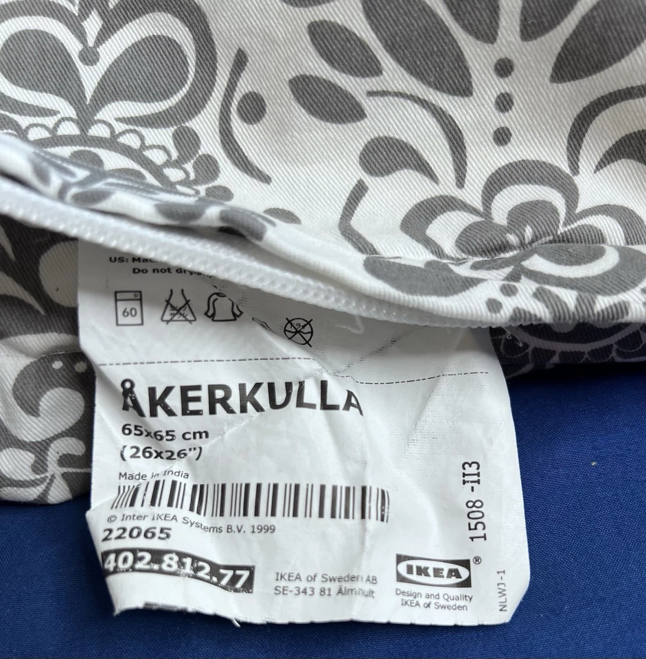 Juego de dos fundas de almohada ikea 20x20 Akerkulla gris blanco floral Foto 3 de 3