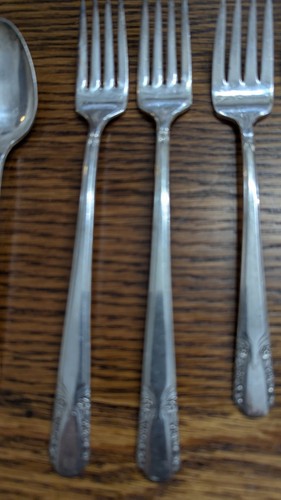 10Vintage 1938 Wm. Rogers Talisman Salad & Dinner Forks Tsp & Tble Spoon & Knife - Picture 5 of 7
