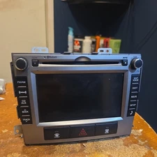 2009-2012 Hyundai Head Unit Radio/Navigation/CD Player **PARTS ONLY**