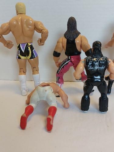 Lot of 6 WWE Wrestling Figures Jakks Titan Michaels Macho Man Hitman Hart - Picture 5 of 7