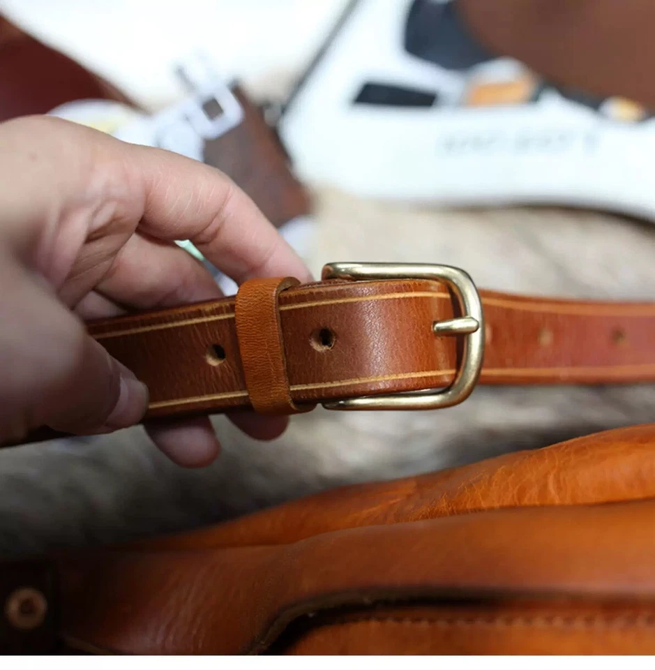 Genuine Italian leather crossbody bag men in light brown - Image 3 of 4