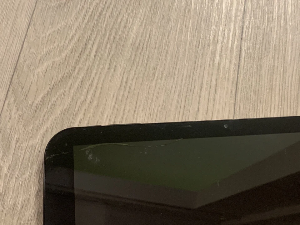 TrekStor Volks-Tablet 16GB, WLAN + 3G (E-Plus), 25,7 cm (10,1 Zoll) - Schwarz & - Bild 2 von 3