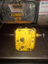 Allis Chalmers/Simplicity Bevel Gear Box With 3/4 Input Shaft