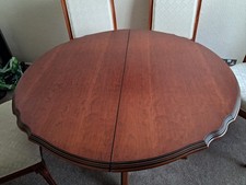 Mahogany Table with 6 Chairs Extendable