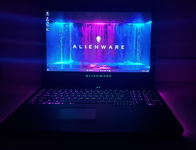 Alienware 17 Gaming Laptop 17.3''QHD i7-6700HQ 32GB RAM 256GB SSD 1TB HDD Win11P.