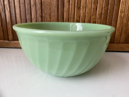 Fire King Oven Ware Jadeite Green Swirl Pattern Mixing Bowl 9" Made in USA