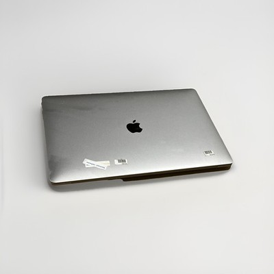 Apple MacBook Pro 15.4  MLH32LL/A - (Core i7 - 2.6Ghz - 16GB   256GB SSD)