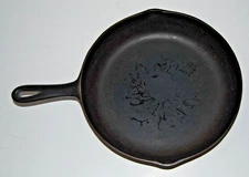 VINTAGE MARKED "8 C" CAST IRON SKILLET Heat Ring No Wobble Seasoned Camping