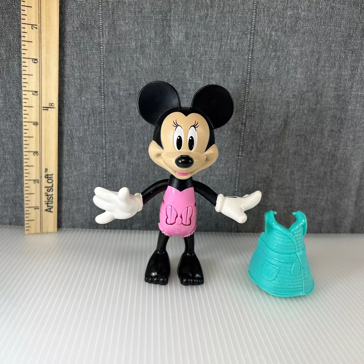 Minnie mouse 2024 dress up doll