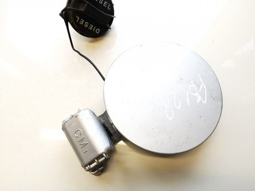 Hyundai Santa Fe 2007 Fuel door Gas cover Tank cap (FUEL FILLER FL #991276-24