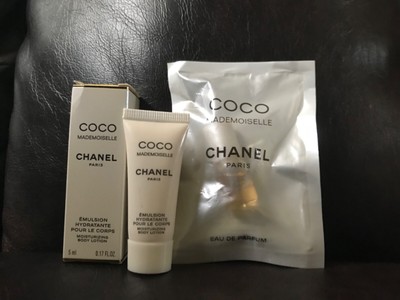 chanel camellia choker