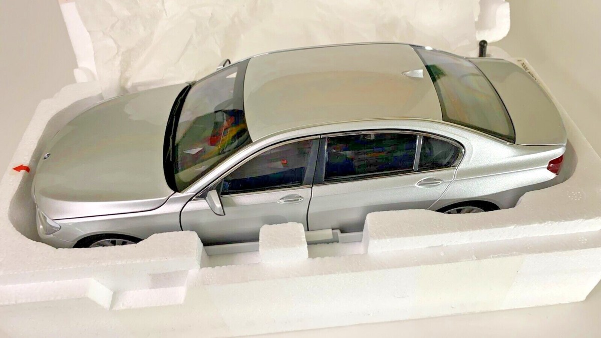 BMW 750iL 模型 シルバー BMW 750iL 模型 シルバー