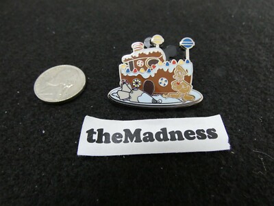 2021 Disney Parks Ginger Bread Houses Donald Duck Mystery Box Pin LR Christmas