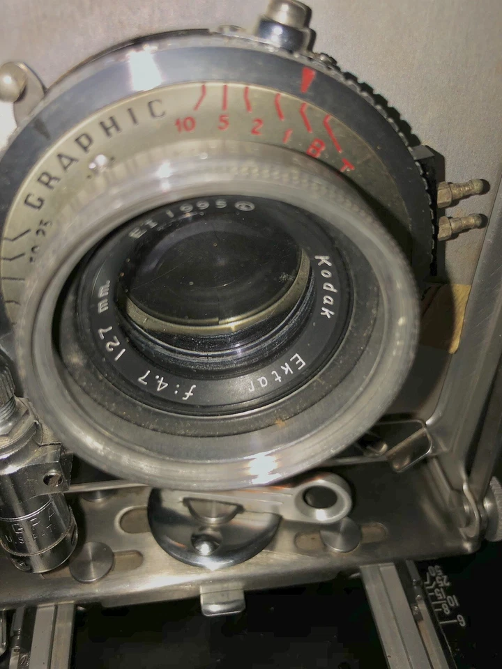Graflex Crown Graphic 4x5 Camera w/ Kodak Ektar f:4.7 127mm Supermatic Shutter - Image 3 of 4