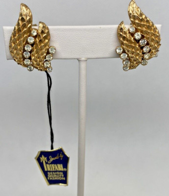 Trifari Gold Tone Snake Skin Texture Rhinestone Earrings w/Tag