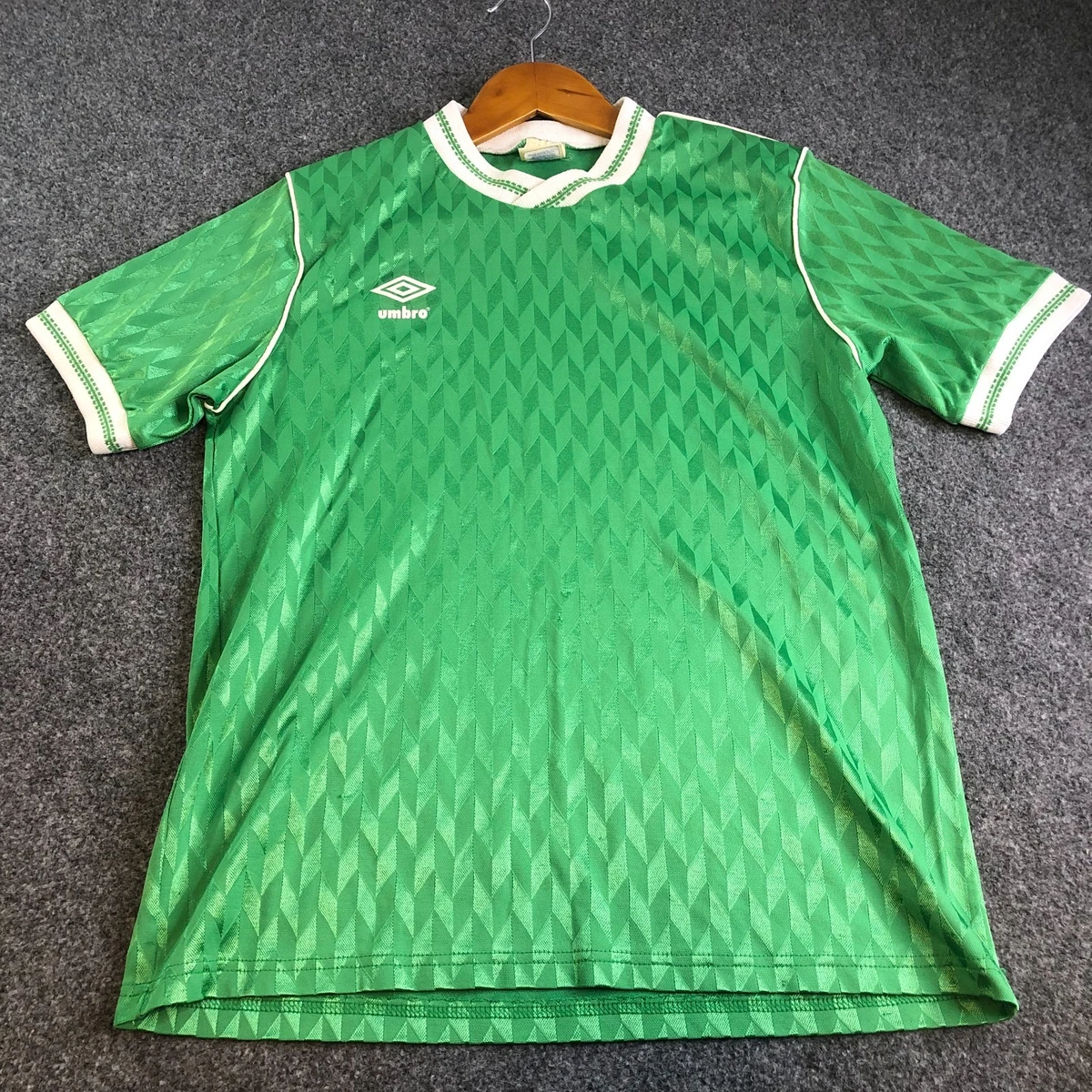 90S VINTAGE UMBRO soccer sweat L green 【公式通販】