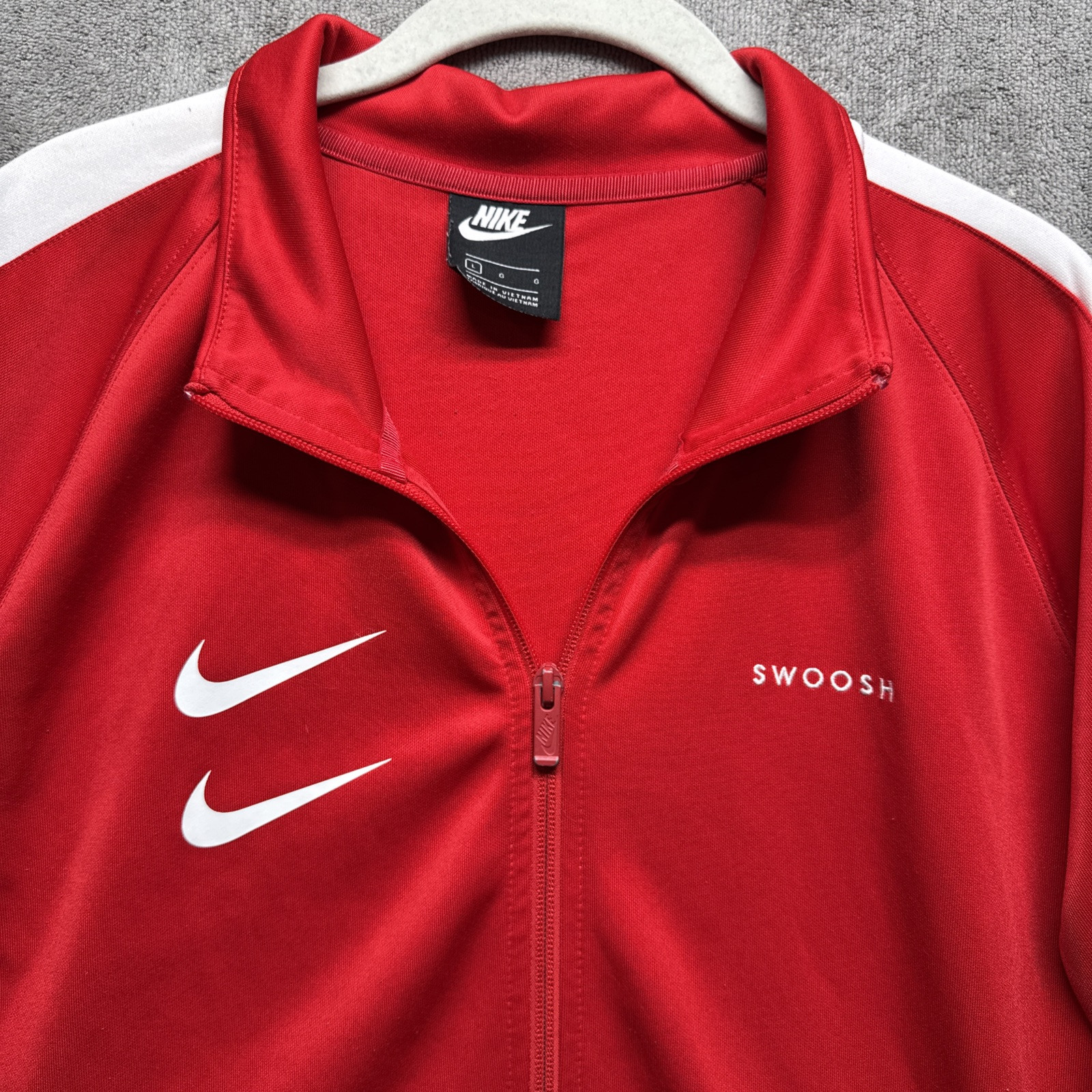 SACAI X NIKE Nike Sportswear Track Jacket Uomo L Rosso Doppio Swoosh Full Zip Tasche Polsino a Coste
