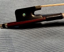 Buon antico! Violino, violino, violoncello, arco