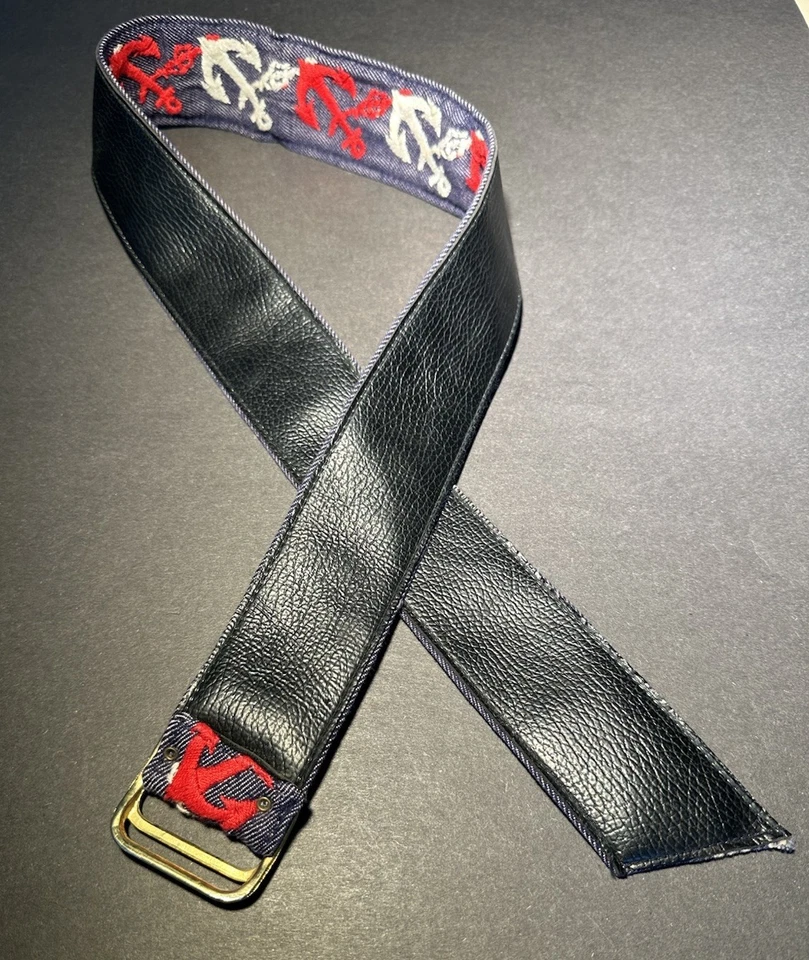 Cinturón reversible de mezclilla bordado ancla rojo blanco para mujer talla M usado Foto 3 de 4