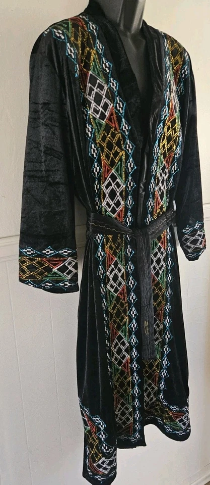 VTG Turkish Black Velvet Metallic Diamond Embroidered Mens XL Lined Long Robe - Image 2 of 4