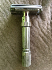 VINTAGE 1960 GILLETTE FAT BOY ADJUSTABLE SAFETY RAZOR F1 NICE CLEAN FROM ESTATE