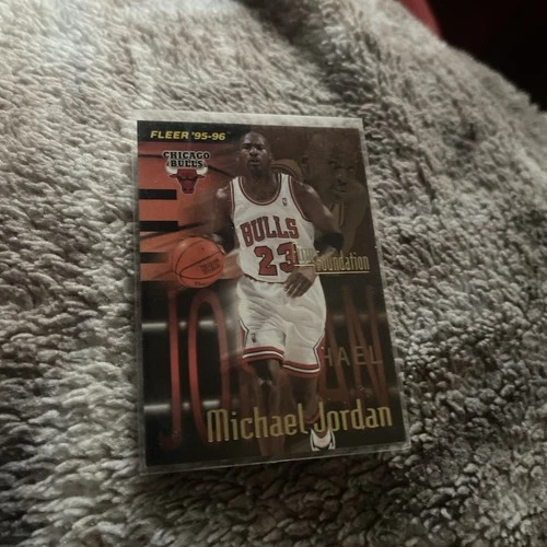 1995-96 Fleer Firm Foundations NBA Michael Jordan Chicago Bulls Card #323 🔥