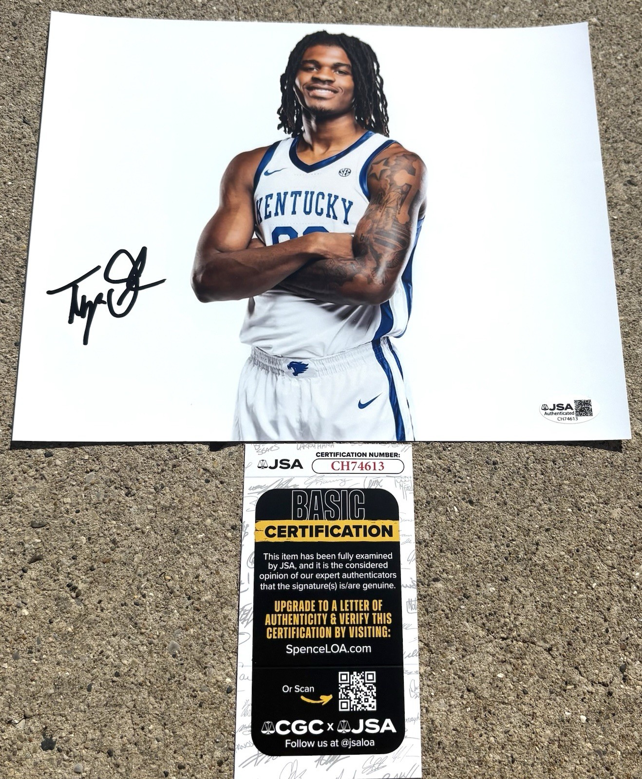 OTEGA OWEH Kentucky SIGNED 8x10 Photo JSA COA Wildcats Basketball C 