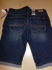 Levi Strauss Signature Jean Shorts Womens Sz 20