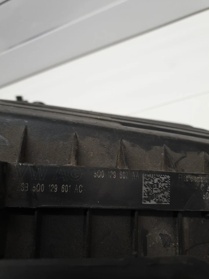 Seat Leon Mk3 5f 2013-2017 CAIXA DE FILTRO DE AR 5Q0129601AC - Imagem 4 de 4