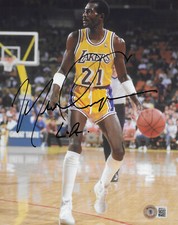 Michael Cooper signed Los Angeles Lakers basketball 8x10 photo,proof Beckett COA