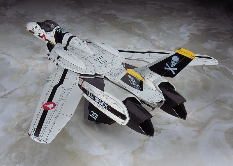 Hasegawa 65715 1/72 Scale Model Variable Fighter Kit Macross Zero VF-0S Phoenix - Image 2 of 3