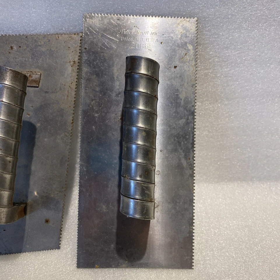 Vintage & Rare Lot Of 2 Red Devil Inc. 2086 & 2089 Trowels Full Stainless Steel - Image 3 of 4