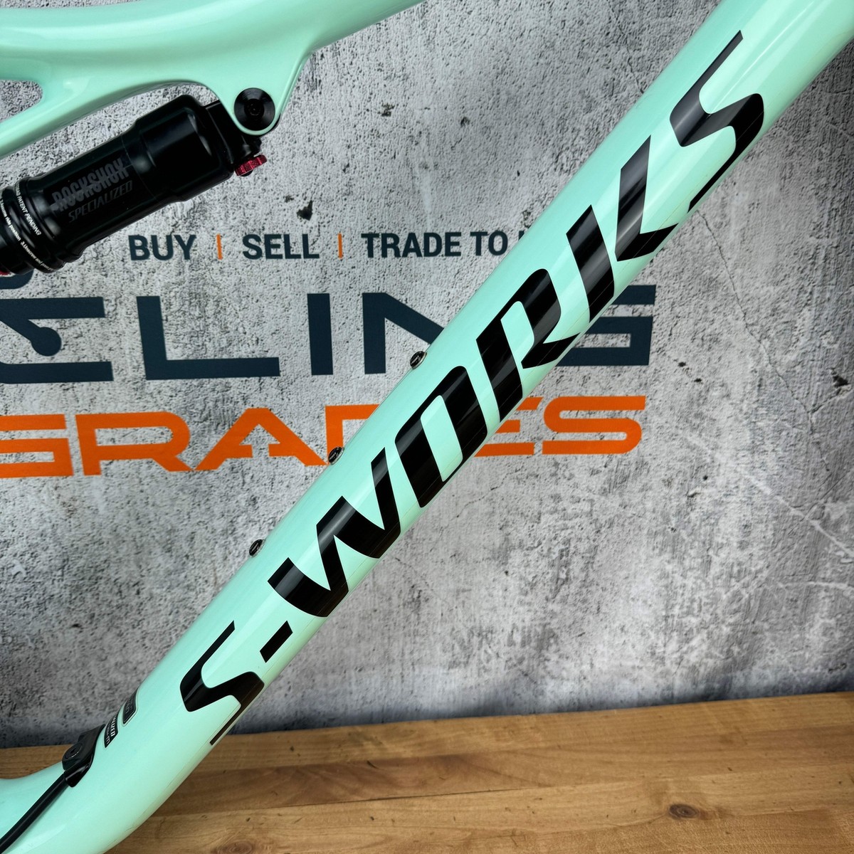 Mint! 2019 Specialized S-Works Epic Large Carbon Boost MTB