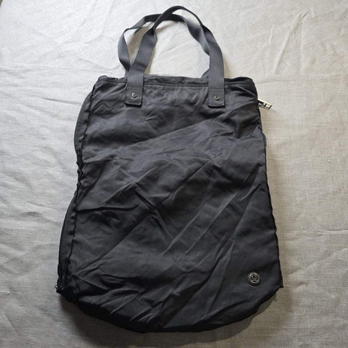 Lululemon Bring It Om Tote Bag Black Expandable Yoga Gym Bag | eBay Lululemon Bring It Om Tote Bag Black Expandable Yoga Gym Bag | eBay