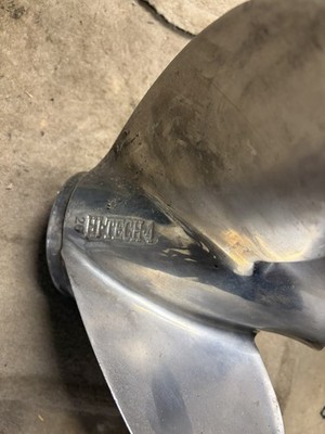 Hi-Tech-4 Stainless Steel RH 4 Blade Prop 13.25 x 26 Pitch 15 Spline