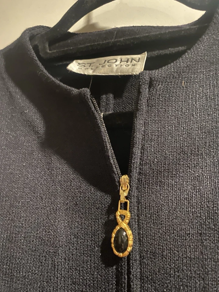 St. John knit Women's Blazer Jacket Size M Black logo Full Zip 3/4 Sleeve office - Image 3 of 4