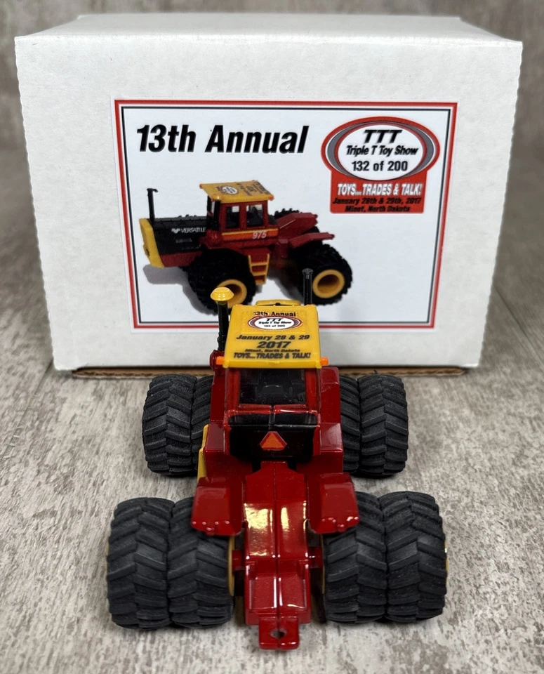 1/64 Versatile 975 4WD Tractor W/ Duals Triple T Toy Show 2017 - Image 4 of 4