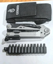 GERBER GEAR CENTER-DRIVE MULTITOOL INCLUDES 3.25 KNIFE PLIERS 30-001194N -BLACK