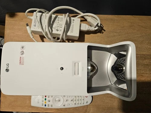 LG HF65LA Home Theater Projector Ultra Short Throw LED Smart TV Excellent