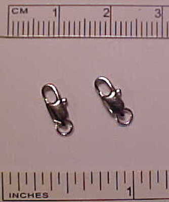 WORKING SNAPS (Clasps/Hooks) in 1:9 Trad. Model Horse Scale - Silver-toned PAIR
